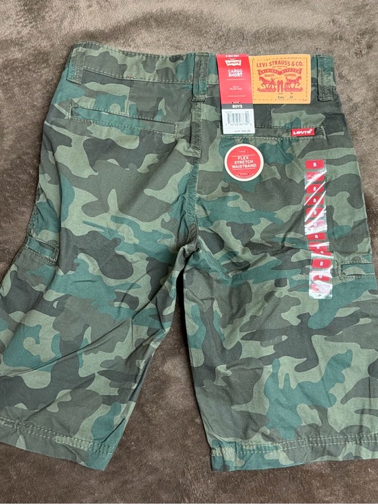 Levi's Other - Levi's Men's Green Camo Cargo Shorts